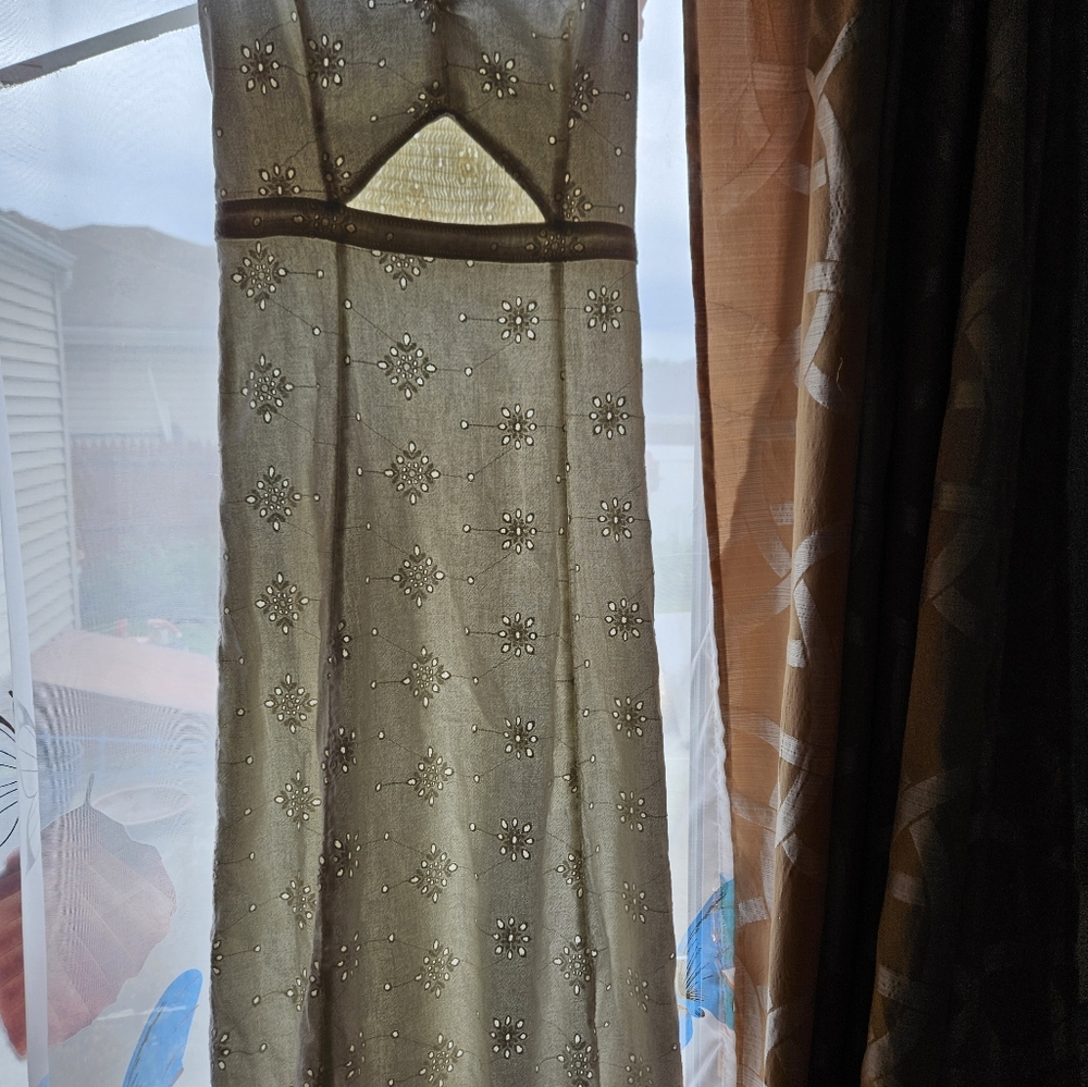 Hollister Green Strapless Sweetheart Gown